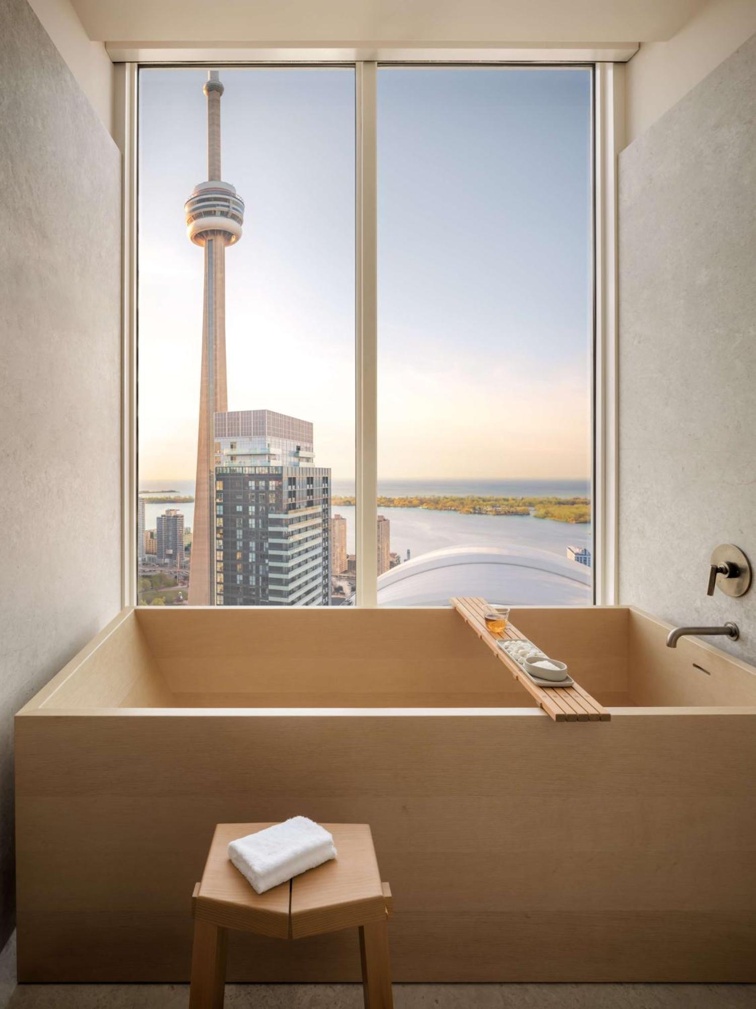 Nobu Hotel Toronto Exterior photo